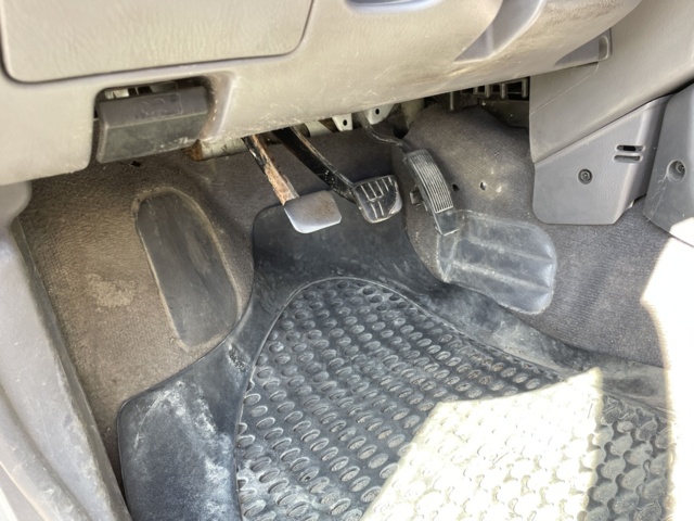 998600-65 Nissan NP300 King Cab 2.5 4WD Manual, 133hp - 2008