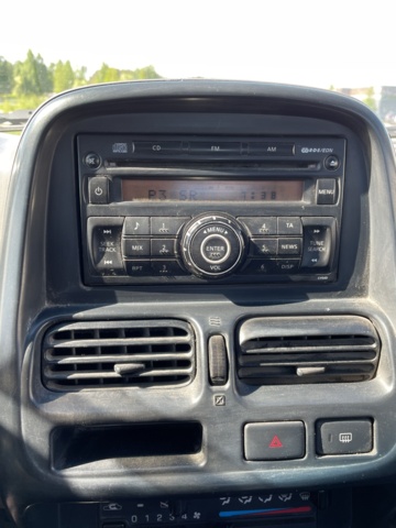 998600-73 Nissan NP300 King Cab 2.5 4WD Manual, 133hp - 2008