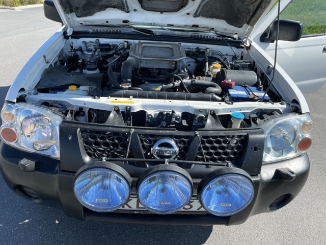 998600-89 Nissan NP300 King Cab 2.5 4WD Manual, 133hp - 2008