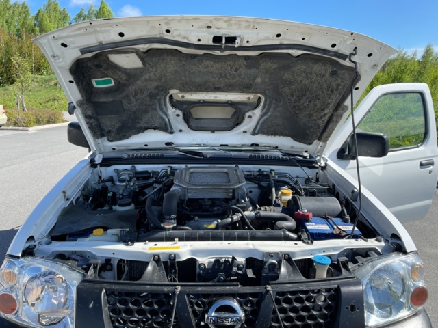 998600-90 Nissan NP300 King Cab 2.5 4WD Manual, 133hp - 2008