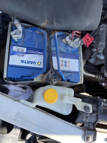 998600-92 Nissan NP300 King Cab 2.5 4WD Manual, 133hp - 2008