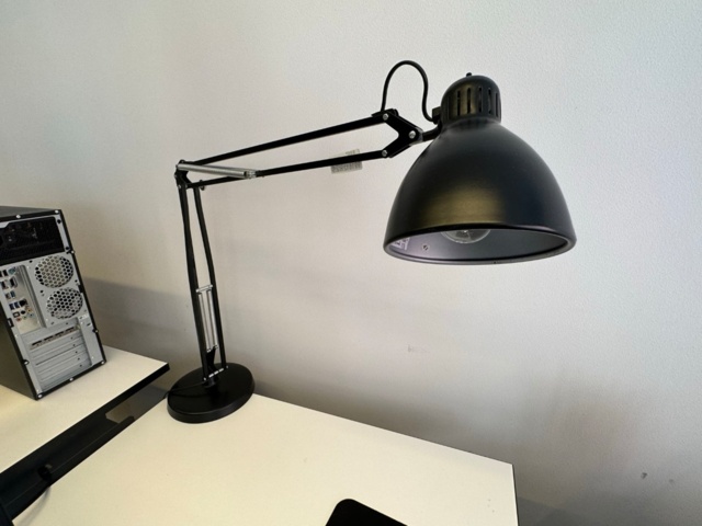 991612-1 Desk lamp/architect lamp L-1 Luxo with table base