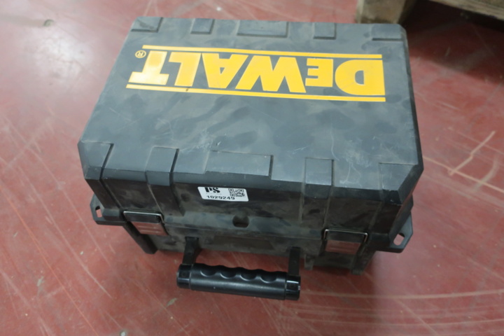 1029249-7 Overhand router, DeWalt DW621