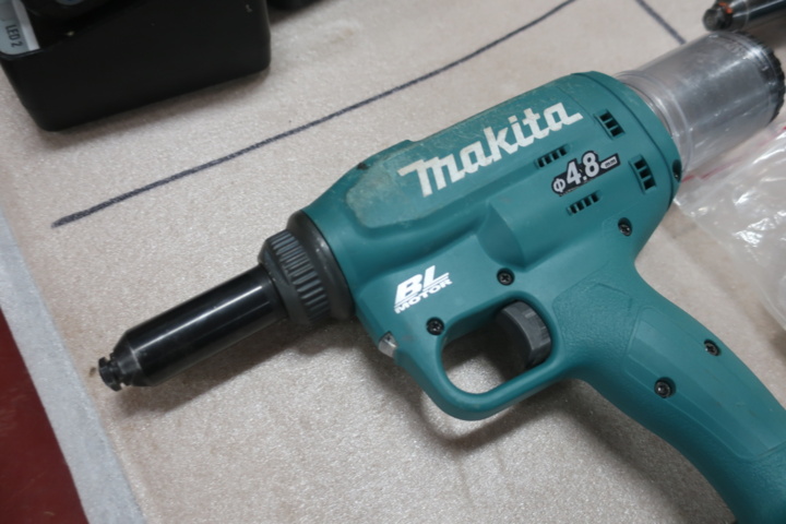 1029258-2 Pop rivet gun, Makita LXT DRV150