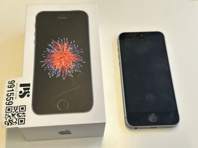 991559-4 iPhone SE Space Gray 32 GB