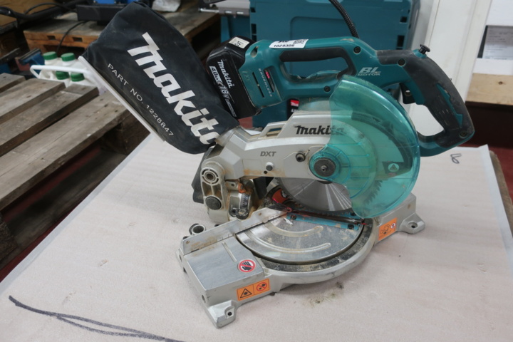 1029306-1 Batteridriven Kap/ gersåg, Makita LXT DLS600