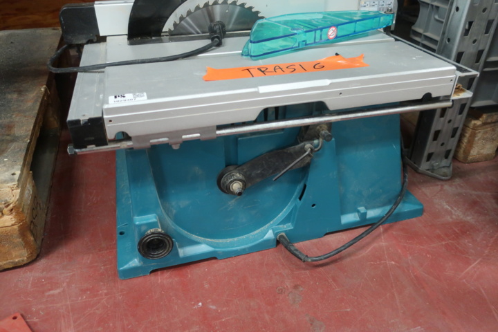 1029307-3 Split saw, Makita 2704 (defective)