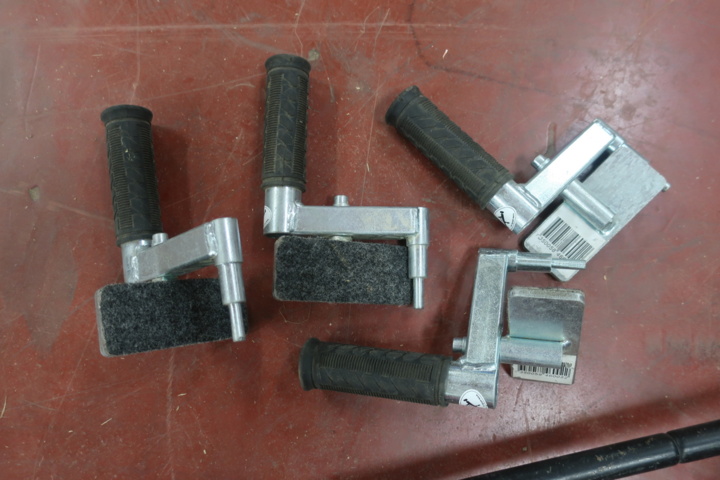 1029316-10 Lot with various vacuum lifters