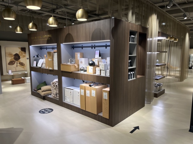 803211-5 Shop module, approx. 5x5m with small kitchen built on site