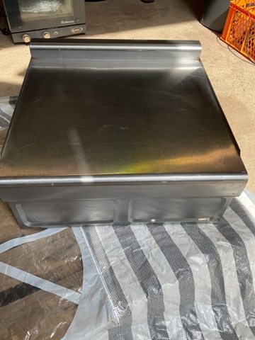 1002137-1 Relief bench 60 x 60 cm