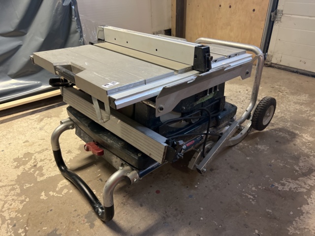 1024181-1 Bosch table saw
