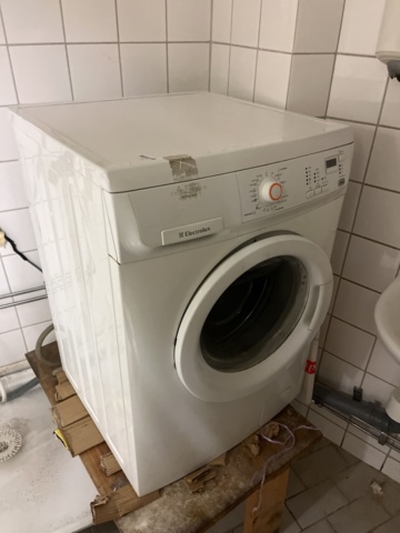 803256-2 Washing machine Electrolux