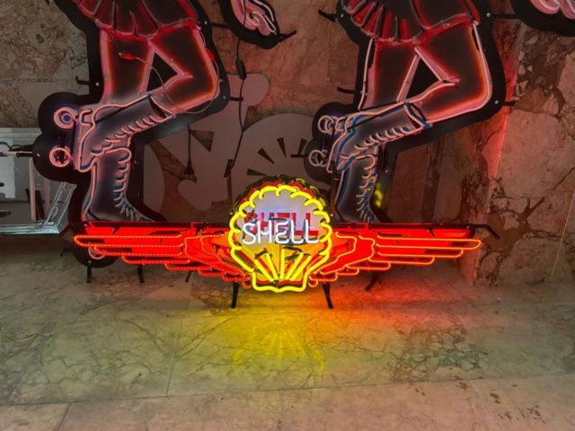 1040012-4 New Shell neon sign