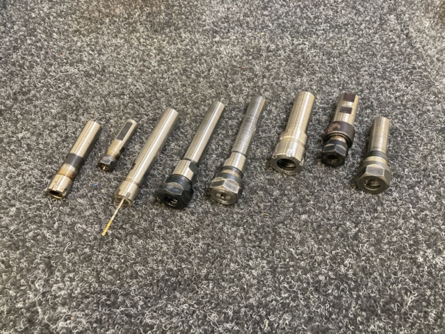 1038315-1 Cylindrical socket chucks