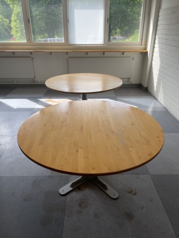 1025849-2 Round table - 6 pieces