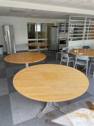 1025849-9 Round table - 6 pieces