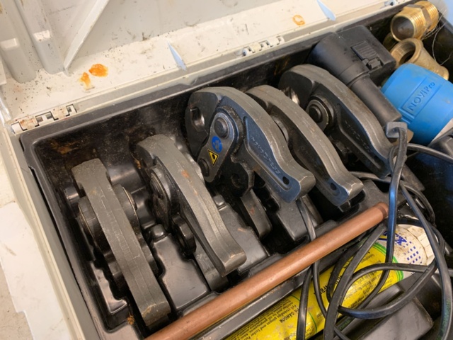 992977-3 Press machine battery powered Novopress AFP 101