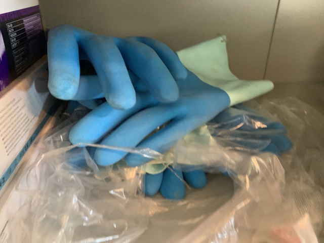 1036581-9 Parti handskar , städmoppar