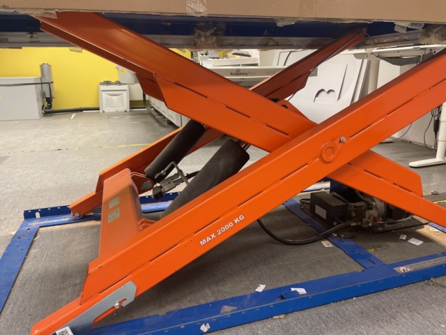 1025907-4 Lifting table EdmoLift TS2000