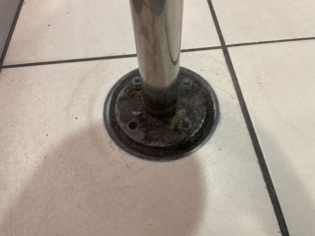 1025918-9 Stainless steel railings from queue systems