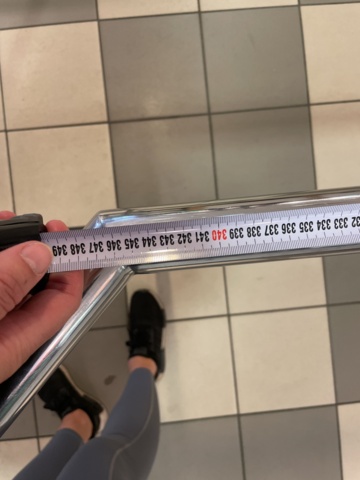 1025918-12 Stainless steel railings from queue systems