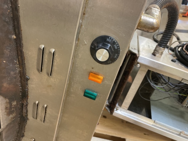 1025920-10 Grilling table Metos