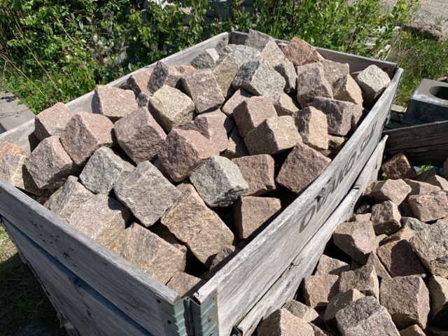 1036609-1 Paving stone small Bohus granite