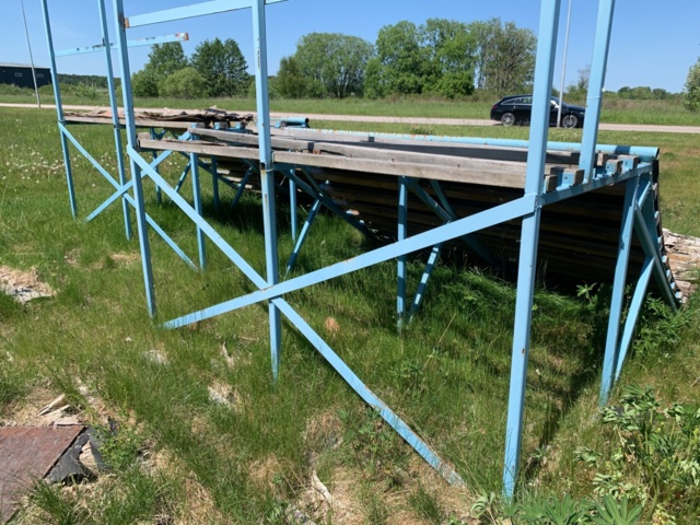 1036616-5 Large skateboard ramp