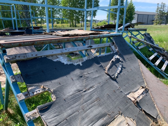 1036616-6 Large skateboard ramp