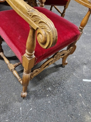 1040224-10 Dining room furniture 11 pieces Baroque style 19th/20th century