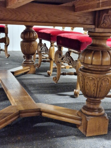 1040224-17 Dining room furniture 11 pieces Baroque style 19th/20th century