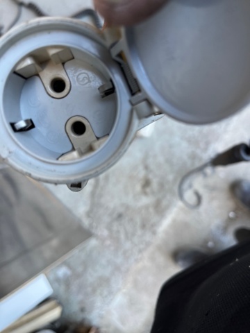 1001635-5 11 Spiral cords with double sockets