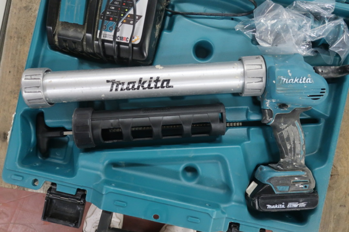 1029418-2 Grouting gun, Makita DCG180