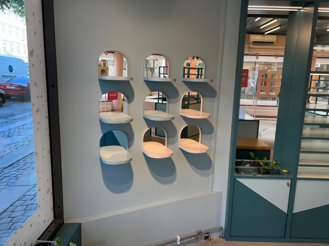 733001-6 Store interior with cash desk in 44 parts