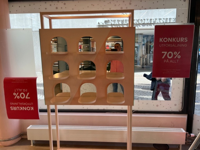 733001-18 Store interior with cash desk in 44 parts