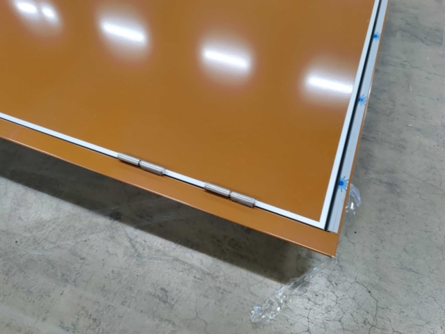 1040625-4 Steel door