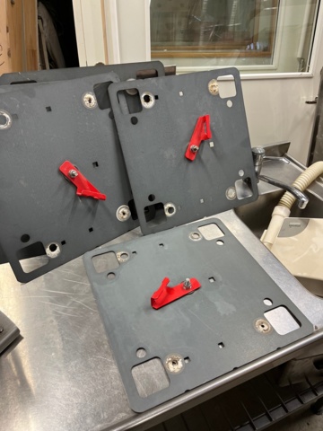 1001639-2 5 pieces Fall protection hooks on plate