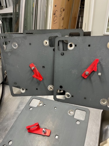 1001639-6 5 pieces Fall protection hooks on plate