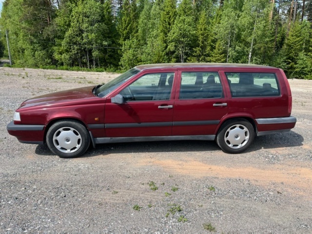 1040712-2 Volvo 850 Estate 2.5 10V Automatic, 144hp, 1995