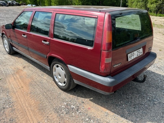 1040712-6 Volvo 850 Estate 2.5 10V Automatic, 144hp, 1995