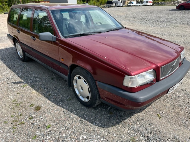 1040712-3 Volvo 850 Estate 2.5 10V Automatic, 144hp, 1995