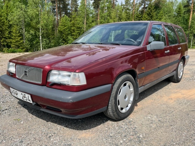 1040712-8 Volvo 850 Estate 2.5 10V Automatic, 144hp, 1995