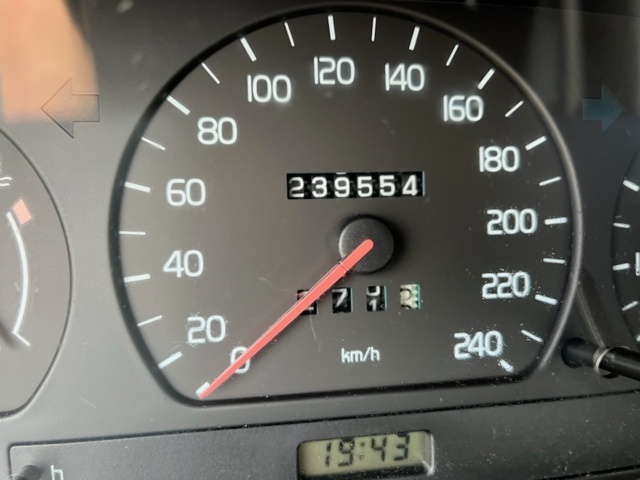 1040712-26 Volvo 850 Estate 2.5 10V Automatic, 144hp, 1995