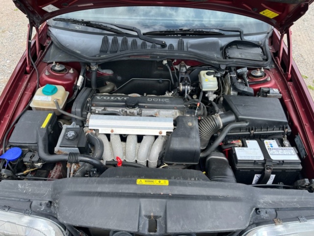 1040712-29 Volvo 850 Estate 2.5 10V Automatic, 144hp, 1995