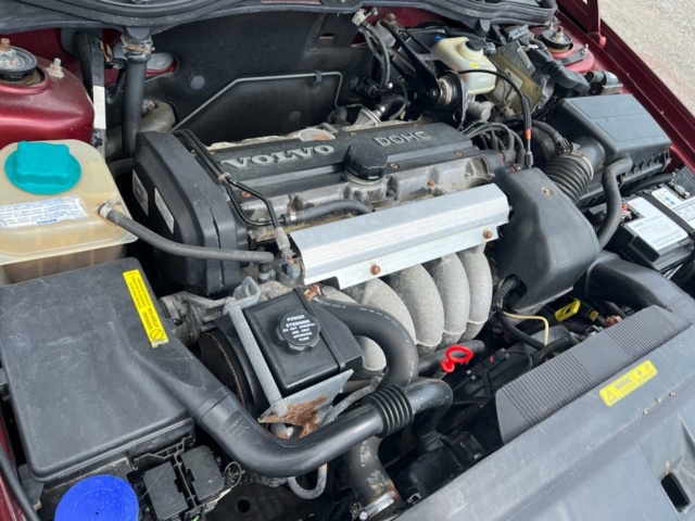 1040712-30 Volvo 850 Estate 2.5 10V Automatic, 144hp, 1995