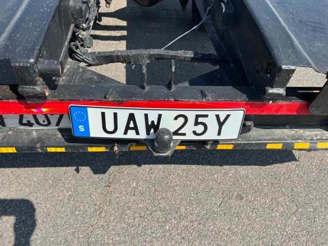 704146-15 Nissan Trade 3,0 D biltransport - 1998