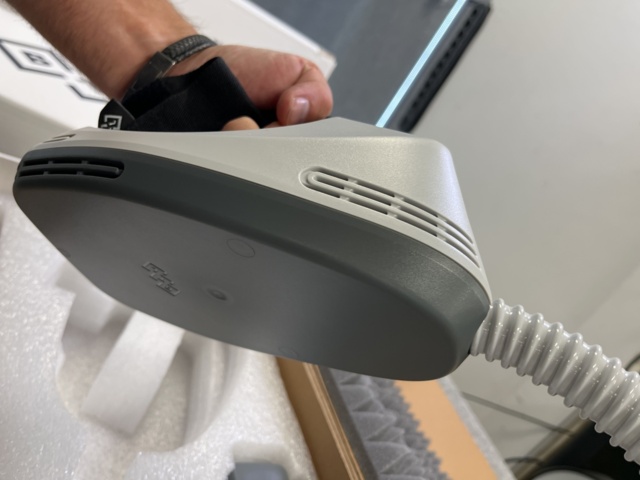 1038639-13 BTL EMSculpt maskin med tillhörande tillbehör