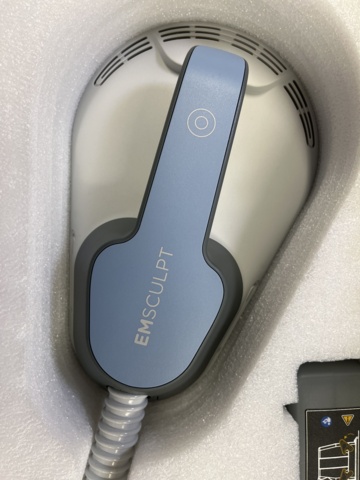 1038639-15 BTL EMSculpt maskin med tillhörande tillbehör