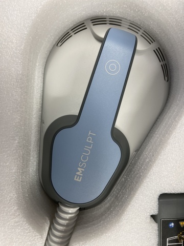 1038639-19 BTL EMSculpt maskin med tillhörande tillbehör