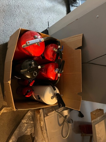 1025950-12 Miscellaneous Fire Extinguishers (7pcs)